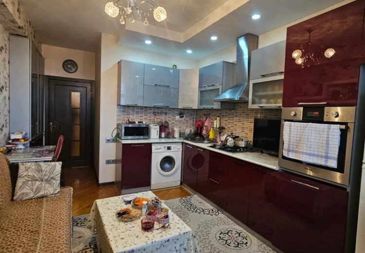 2 otaqlı mənzil Satılır, 8-ci kilometr, Nizami, Bakı