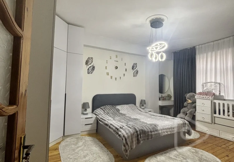 2 otaqlı mənzil Satılır, Bakı