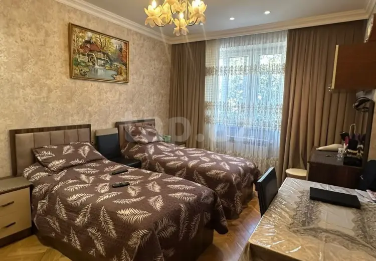 4 otaqlı mənzil , Bakı