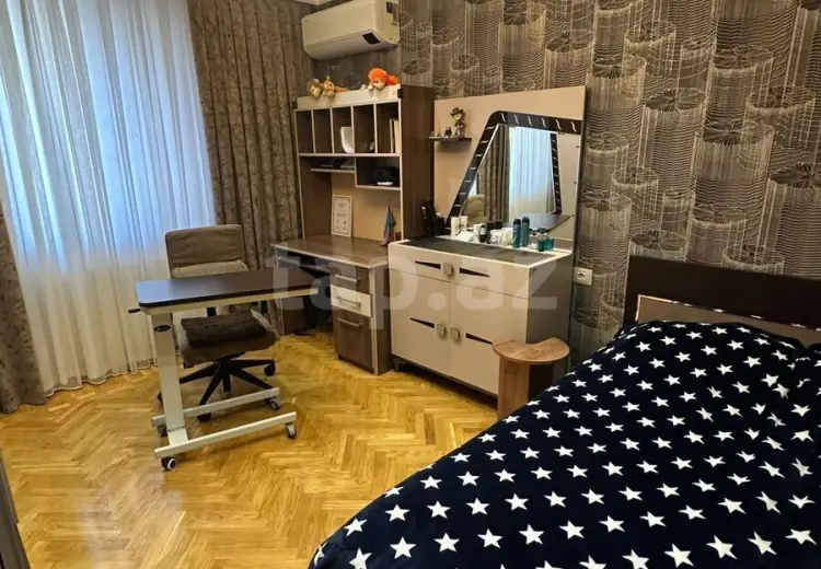 4 otaqlı mənzil , Bakı