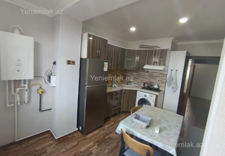 500 AZN - 3 otaqlı mənzil Kirayə (aylıq), 6-cı mikrorayon, Sumqayıt