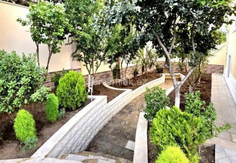 435 000 AZN - 10 otaqlı mənzil Satılır, Novxanı, Abşeron