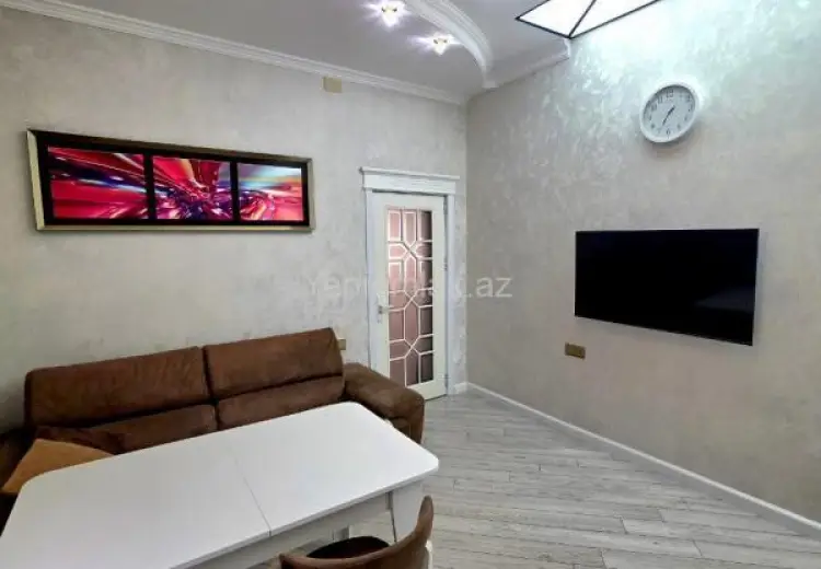 435 000 AZN - 10 otaqlı mənzil Satılır, Novxanı, Abşeron