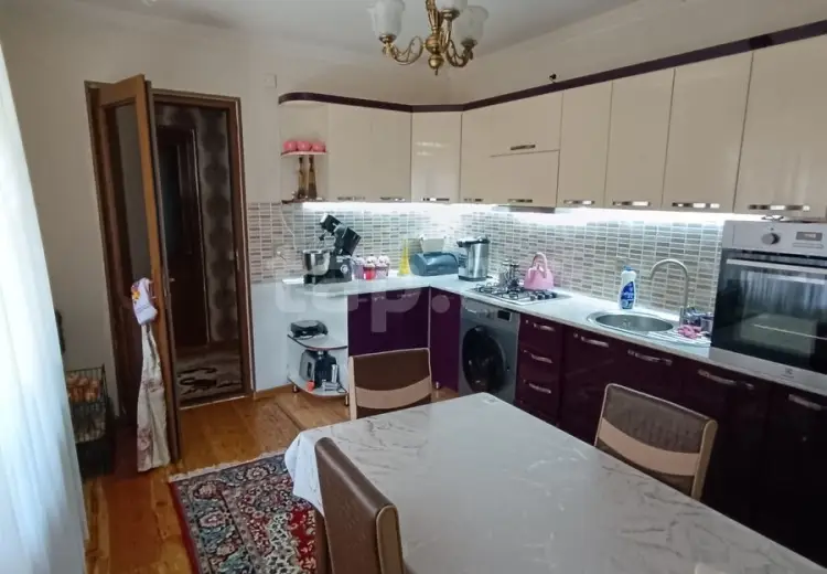 4 otaqlı mənzil , Gəncə