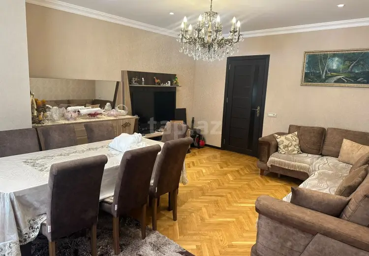 4 otaqlı mənzil , Bakı