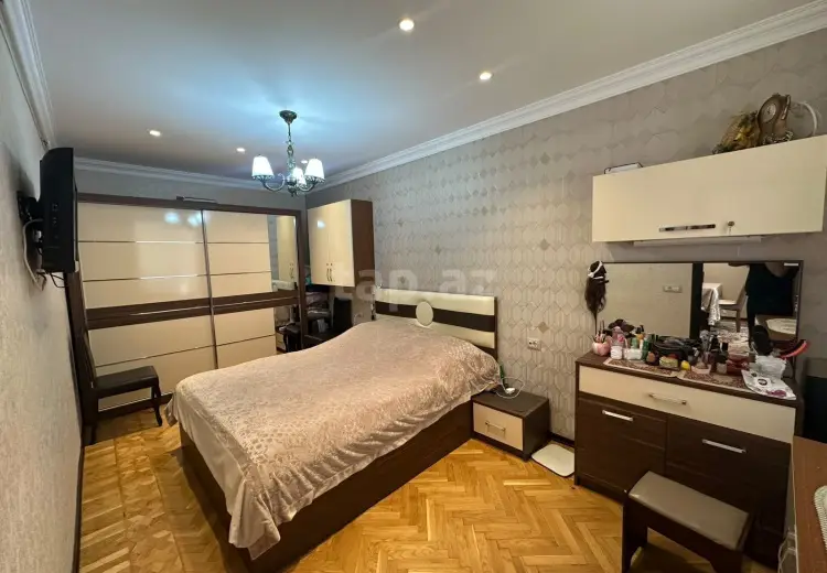 4 otaqlı mənzil , Bakı