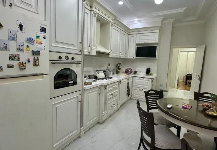 3 otaqlı mənzil , Yasamal, Bakı