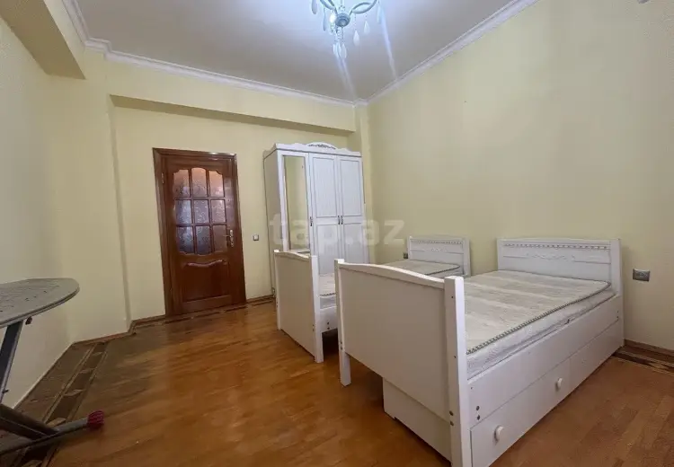 4 otaqlı mənzil , Nəsimi, Bakı