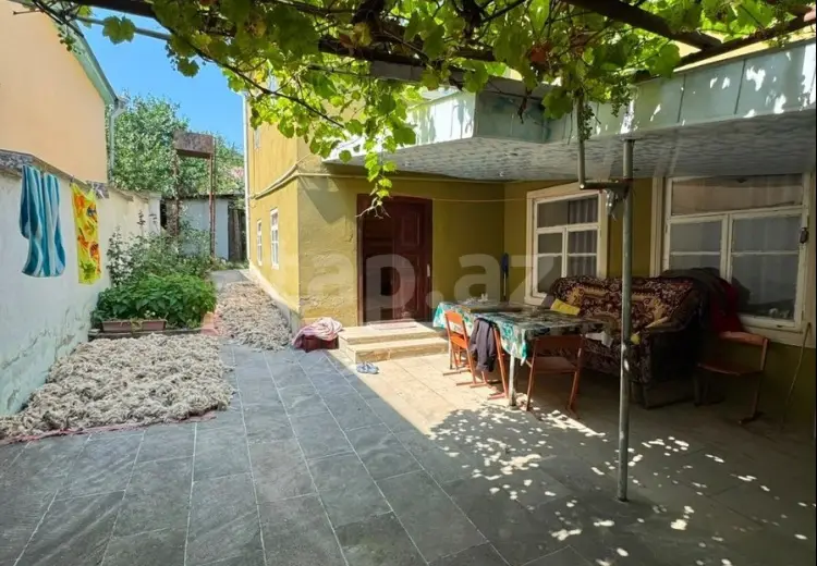 6 otaqlı mənzil , Qusar