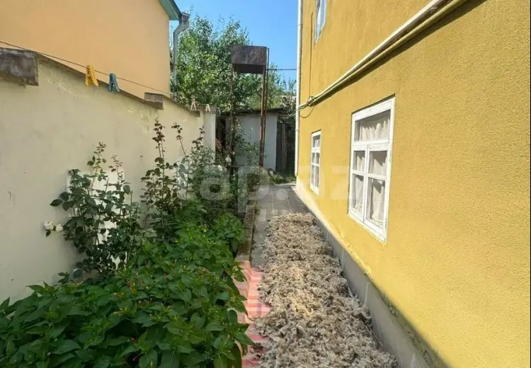 6 otaqlı mənzil , Qusar