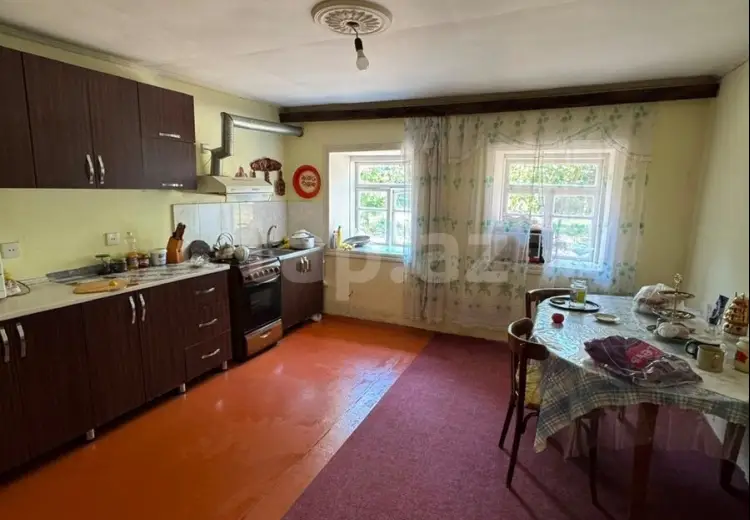 6 otaqlı mənzil , Qusar