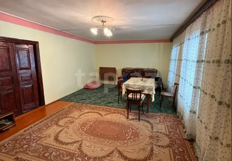 6 otaqlı mənzil , Qusar