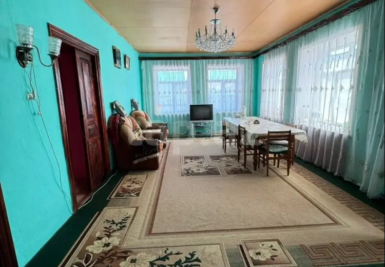 6 otaqlı mənzil , Qusar