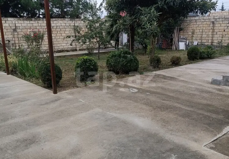 6 otaqlı mənzil , Şəki