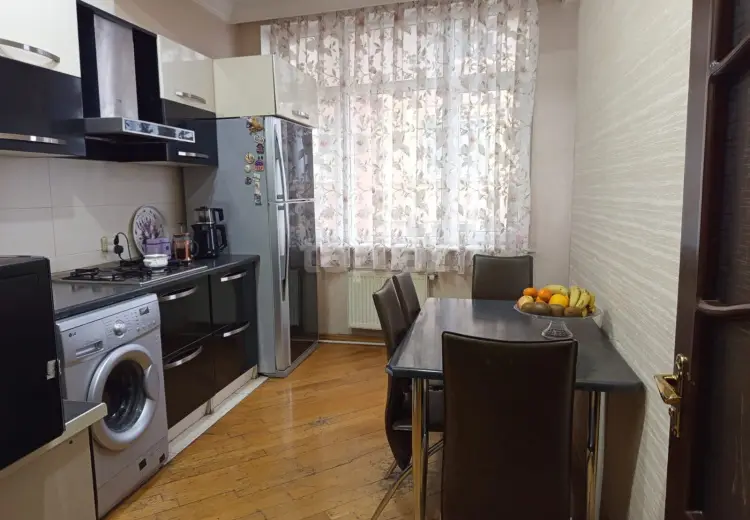 780 AZN - 3 otaqlı mənzil Kirayə (aylıq), Xətai, Bakı