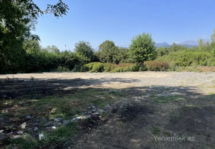 6 sot Torpaq Satılır, Qəbələ