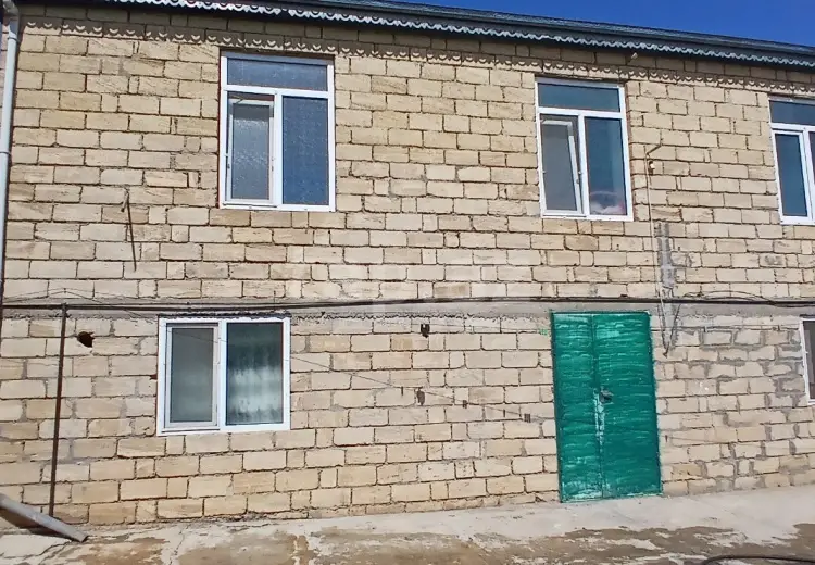 450 AZN - 8 otaqlı mənzil Kirayə (aylıq), Şamaxı