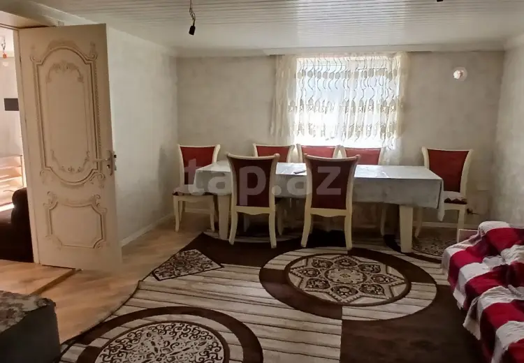 450 AZN - 8 otaqlı mənzil Kirayə (aylıq), Şamaxı