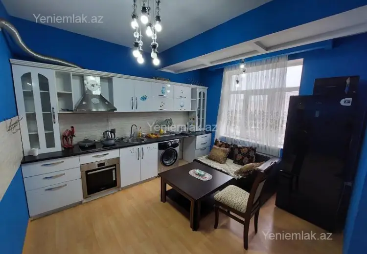 1 200 AZN - 4 otaqlı mənzil Kirayə (aylıq), 8-ci mikrorayon, Binəqədi, Bakı