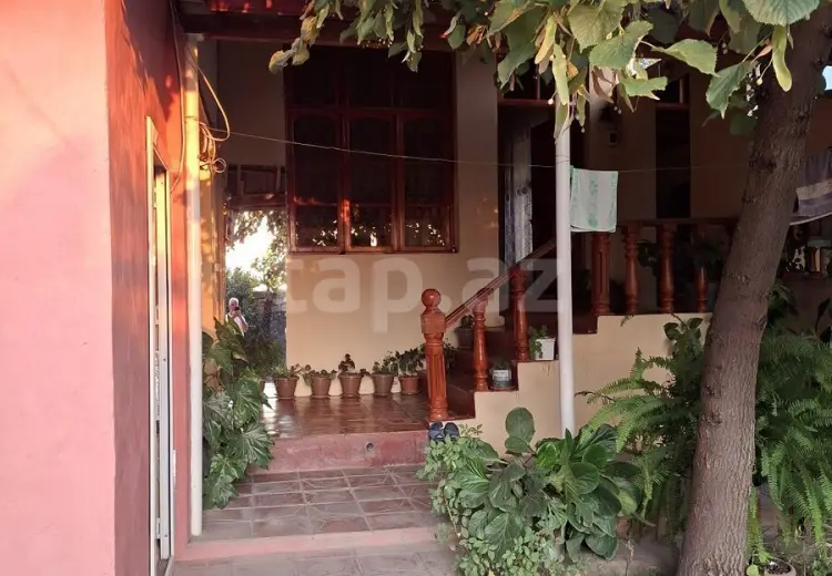 3 otaqlı mənzil , Şəki