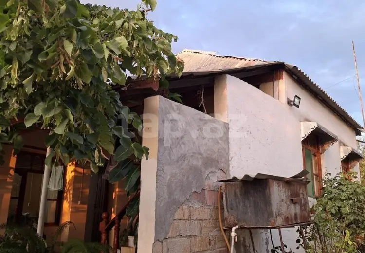 3 otaqlı mənzil , Şəki