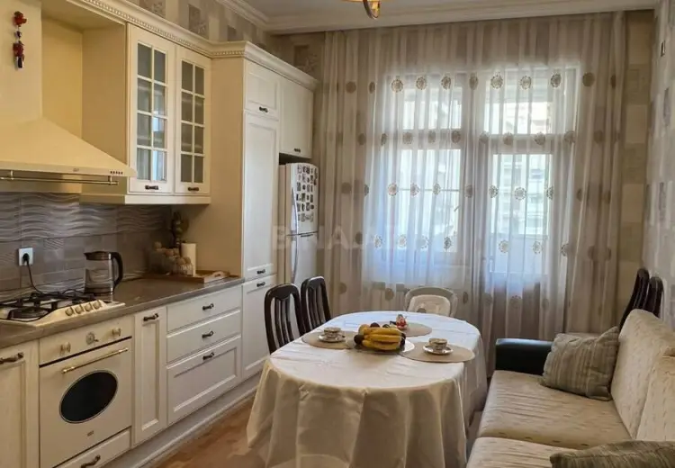 1 350 AZN - 3 otaqlı mənzil Kirayə (aylıq), Bayıl qəs., Salyan