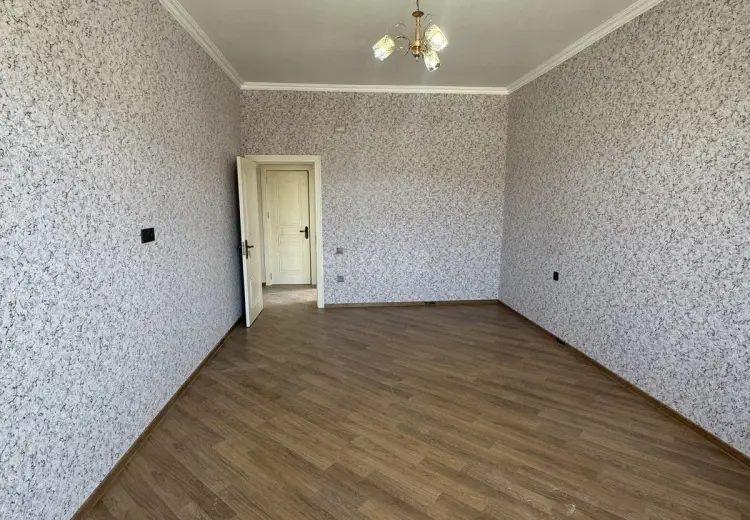 600 AZN - 3 otaqlı mənzil Kirayə (aylıq), Bayıl qəs., Salyan