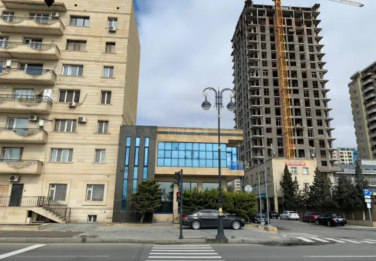 360 m² Obyekt / Ofis Kirayə (aylıq), Xətai, Bakı