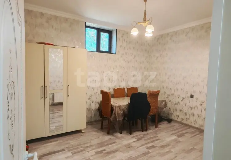 6 otaqlı mənzil , Şəki