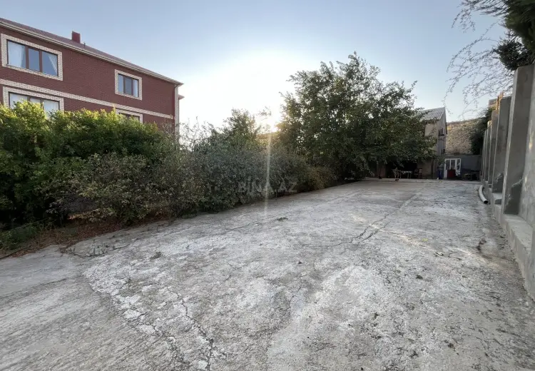12 sot Torpaq Satılır, Səbail, Bakı