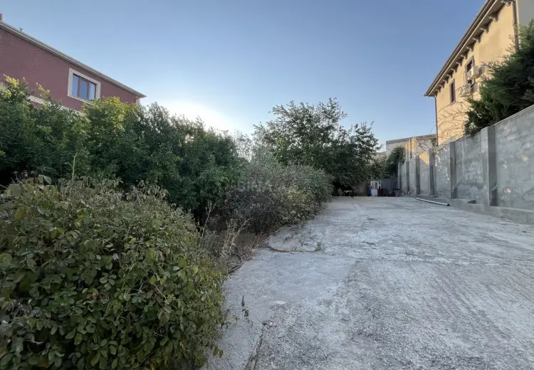 12 sot Torpaq Satılır, Səbail, Bakı