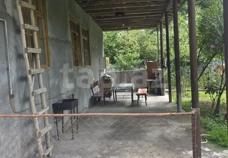 3 otaqlı mənzil , Oğuz