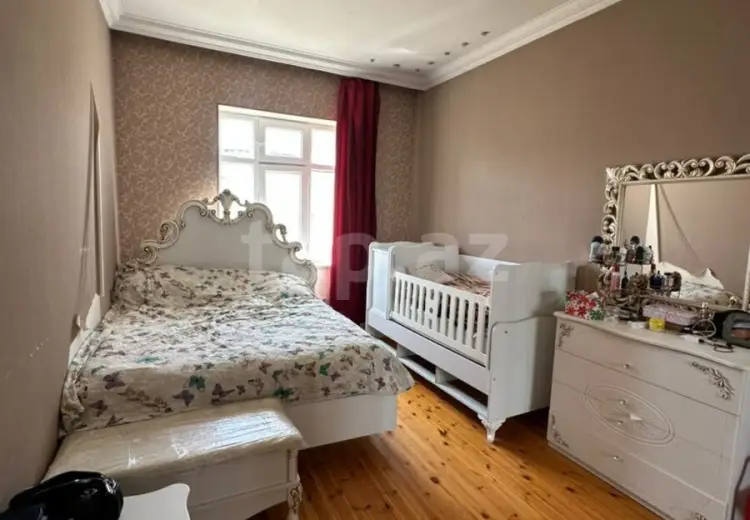 5 otaqlı mənzil , Xırdalan