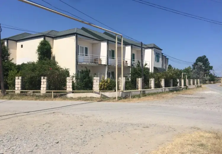 557 m² Obyekt / Ofis Satılır, Nabran