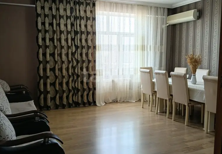 4 otaqlı mənzil , Bakı