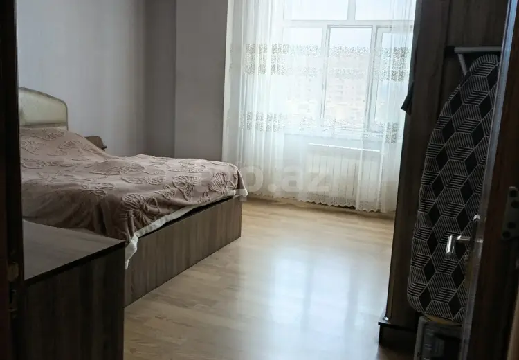 4 otaqlı mənzil , Bakı