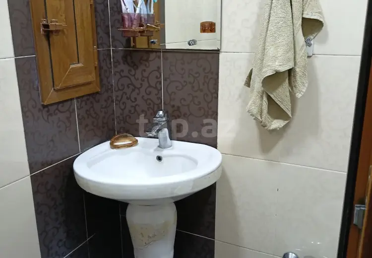 4 otaqlı mənzil , Bakı