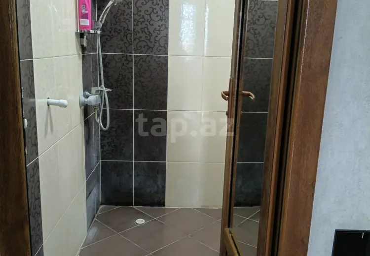 4 otaqlı mənzil , Bakı