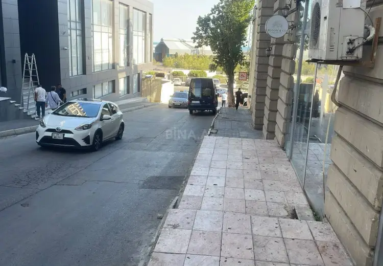200 m² Obyekt / Ofis Kirayə (aylıq), Bayıl qəs., Səbail, Bakı