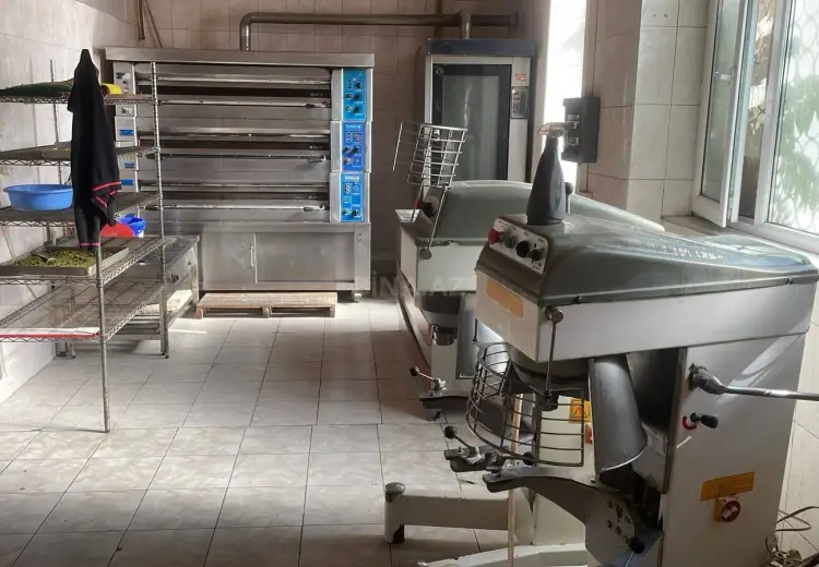 200 m² Obyekt / Ofis Kirayə (aylıq), Bayıl qəs., Səbail, Bakı