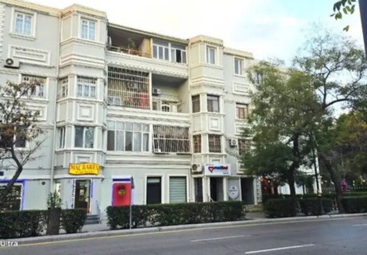 3 otaqlı mənzil , Bakı
