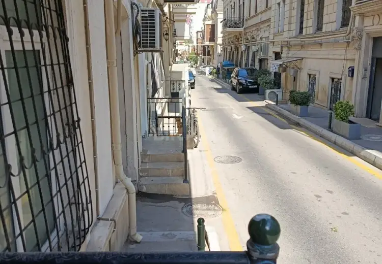 70 m² Obyekt / Ofis Satılır, Yasamal qəs., Yasamal, Bakı