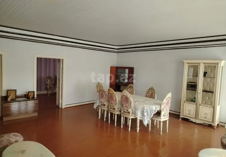 8 otaqlı mənzil , Neftçala