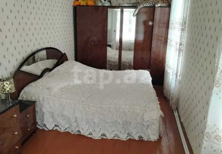 8 otaqlı mənzil , Neftçala