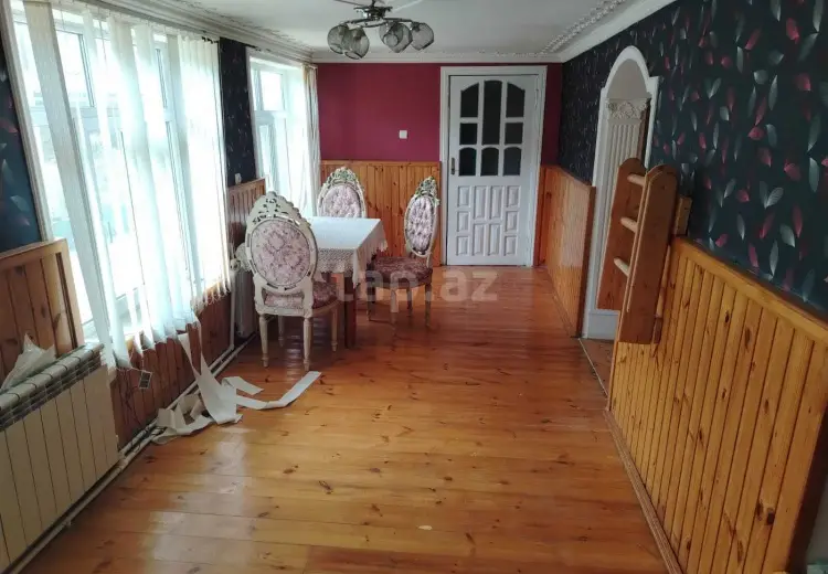 8 otaqlı mənzil , Neftçala