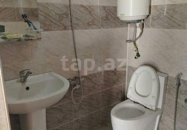 8 otaqlı mənzil , Neftçala