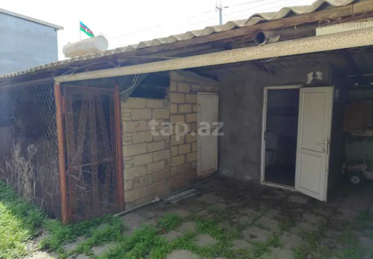 8 otaqlı mənzil , Neftçala
