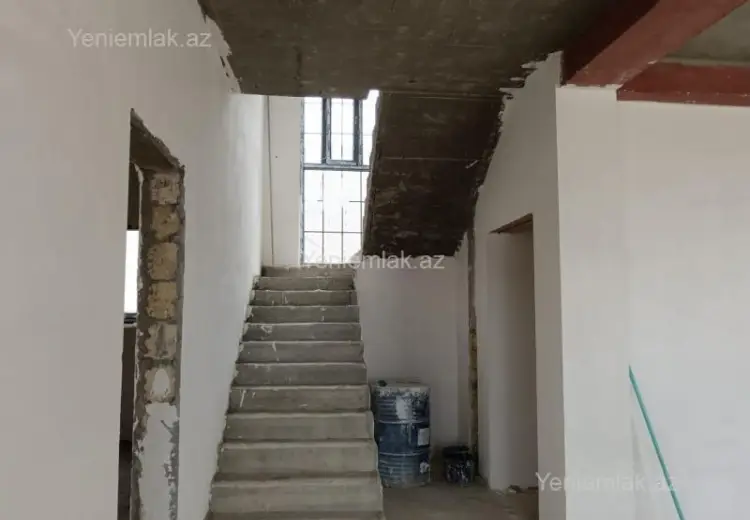 320 000 AZN - 8 otaqlı mənzil Satılır, Novxanı, Abşeron