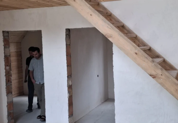 4 otaqlı mənzil Satılır, Oğuz