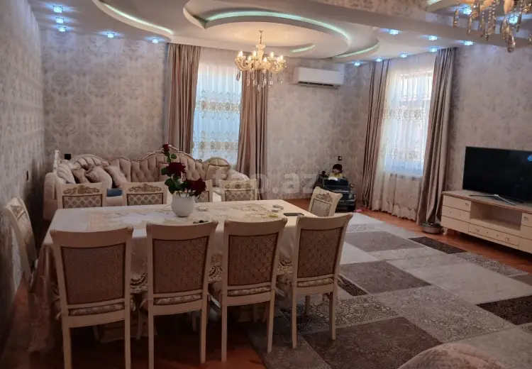 6 otaqlı mənzil , Bakı